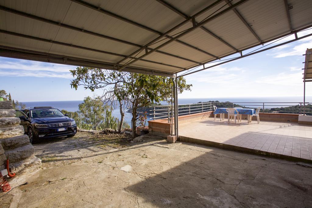 Villa La Terrazza Sul Mare - Goelba Fetovaia Eksteriør bilde